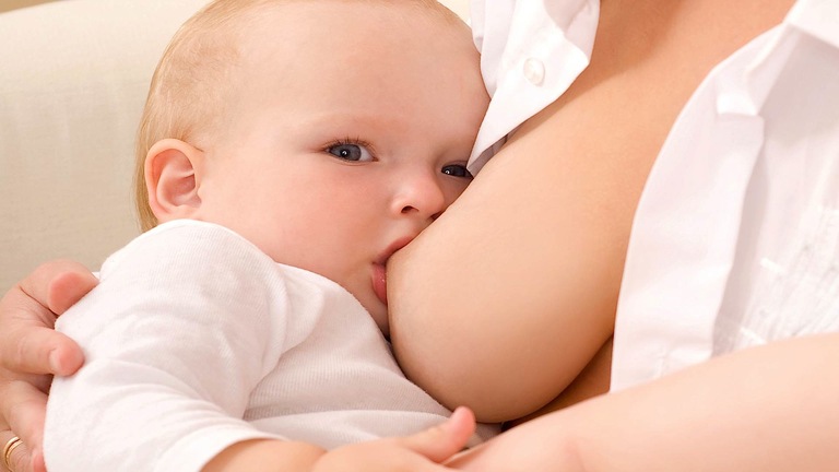 following_a_good_breastfeeding_diet_xxxlarge